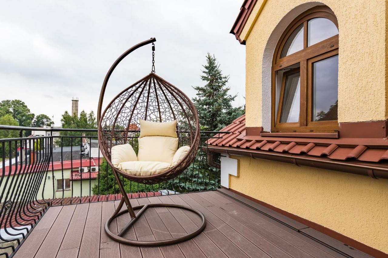 Pokoje Goscinne Przy Rynku Dąbrówno Exterior foto
